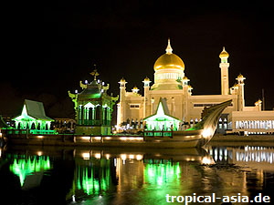 Sultan Omar Ali Saifuddien Moschee © Shariff Che' Lah - Dreamstime.com