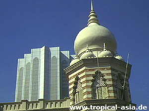 Kuala Lumpur, Kolonialstil und Moderne   tropical-travel.de